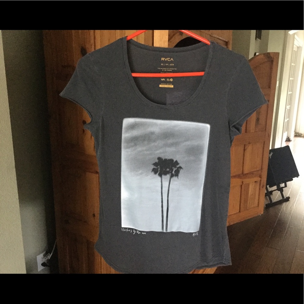 RVCA cotton scoop neck tee